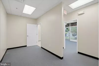 13880 Braddock Road #108, Centreville, VA 20121 - Photo 14