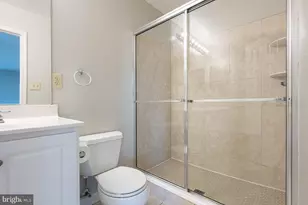 2000 Gallows Tree Ln, Vienna, VA 22182 - Photo 22