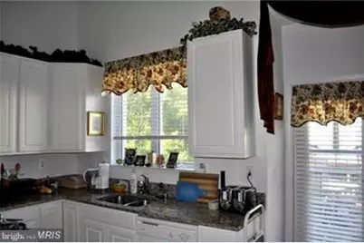 2517 Woodrow Wilson Drive, Herndon, VA 20171 - Photo 4