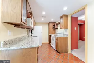 4221 Elizabeth Ln, Annandale, VA 22003 - Photo 38