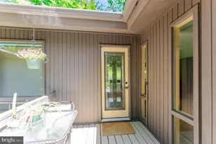4221 Elizabeth Ln, Annandale, VA 22003 - Photo 4