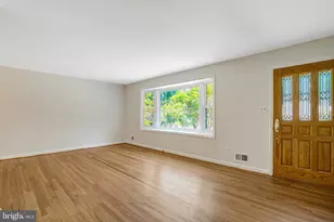 8236 Governors Ct, Alexandria, VA 22308 - Photo 6