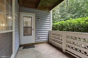 7805 Willow Point Dr, Falls Church, VA 22042 - Photo 6