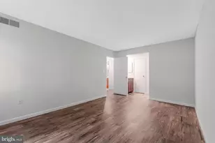 2210 Springwood Dr, Reston, VA 20191 - Photo 16