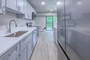 11603 Stoneview Square, Reston, VA 20191 - Photo 10
