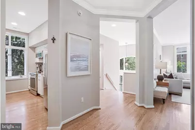 11540 Hemingway Drive, Reston, VA 20194 - Photo 6