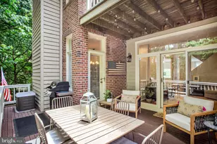 11540 Hemingway Dr, Reston, VA 20194 - Photo 16