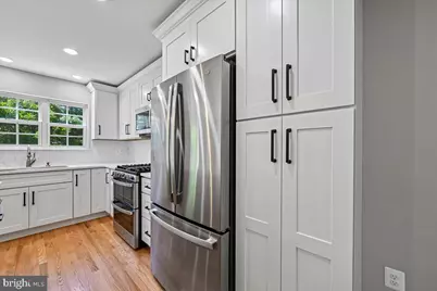 6153 Les Dorson Lane, Alexandria, VA 22315 - Photo 6
