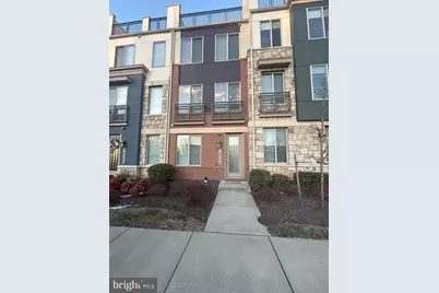 14566 Lake Vista Drive, Chantilly, VA 20151 - Photo 2