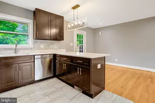 3613 Dannys Ln, Alexandria, VA 22311 - Photo 8