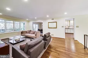 3300 Clearwood Ct, Falls Church, VA 22042 - Photo 8