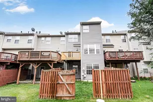 2461 Rolling Plains Dr, Herndon, VA 20171 - Photo 32