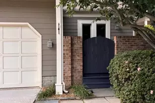 3120 Jerman Ln, Oakton, VA 22124 - Photo 2