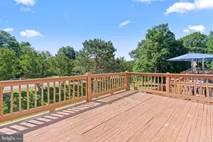 6749 Cardinal Woods Ct, Lorton, VA 22079 - Photo 32