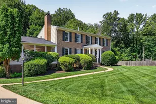 11305 Hunt Farm Ln, Oakton, VA 22124 - Photo 4
