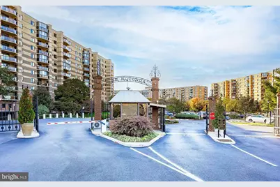 8350 Greensboro Drive #103, McLean, VA 22102 - Photo 42