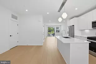 4759 Sully Pt Ln, Chantilly, VA 20151 - Photo 4