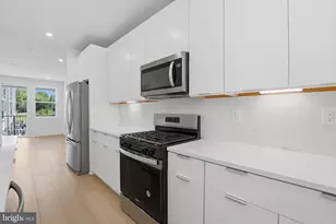 4759 Sully Pt Ln, Chantilly, VA 20151 - Photo 8