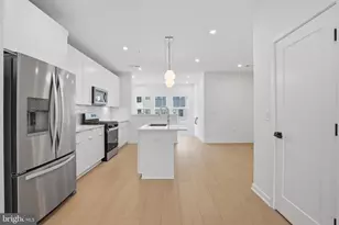 4759 Sully Pt Ln, Chantilly, VA 20151 - Photo 10