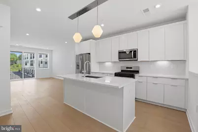 4759 Sully Point Lane #405, Chantilly, VA 20151 - Photo 6