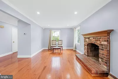 300 Holly Court, Herndon, VA 20170 - Photo 14