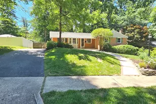 8925 Falling Creek Ct, Annandale, VA 22003 - Photo 1