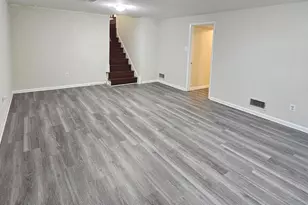 8925 Falling Creek Ct, Annandale, VA 22003 - Photo 34