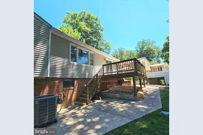 8925 Falling Creek Court, Annandale, VA 22003 - Photo 10