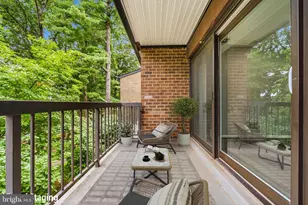 9715 Kings Crown Ct, Fairfax, VA 22031 - Photo 24