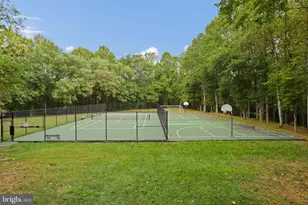 1509 North Point Dr, Reston, VA 20194 - Photo 30
