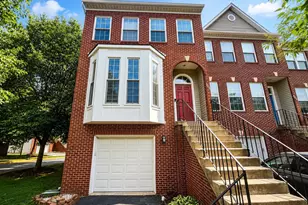 2545 James Monroe Cir, Herndon, VA 20171 - Photo 1