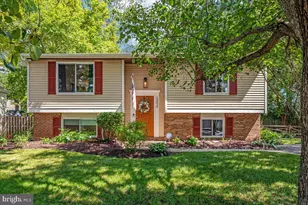 13024 Farthingale Dr, Herndon, VA 20171 - Photo 1