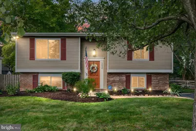 13024 Farthingale Drive, Herndon, VA 20171 - Photo 2