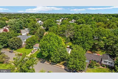 13024 Farthingale Drive, Herndon, VA 20171 - Photo 44