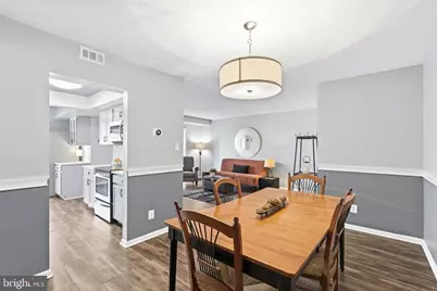 10222 Bushman Drive #8101, Oakton, VA 22124 - Photo 8