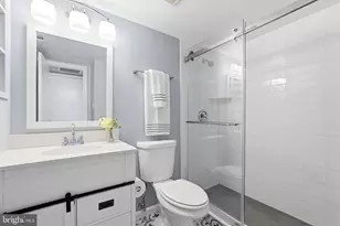 10222 Bushman Dr, Oakton, VA 22124 - Photo 24