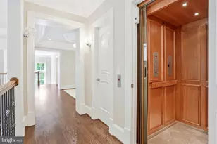 6700 Lupine Ln, McLean, VA 22101 - Photo 8