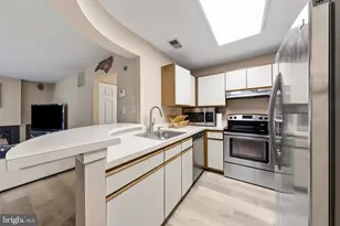 1904 Villaridge Dr, Reston, VA 20191 - Photo 12