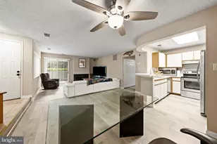 1904 Villaridge Dr, Reston, VA 20191 - Photo 8