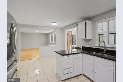 8463 Monarch Court, Annandale, VA 22003 - Photo 10