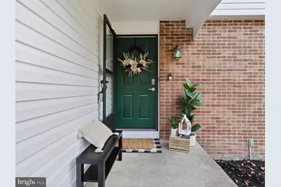 8463 Monarch Court, Annandale, VA 22003 - Photo 2