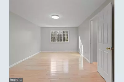 8463 Monarch Court, Annandale, VA 22003 - Photo 24