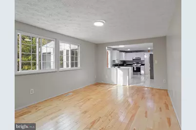 8463 Monarch Court, Annandale, VA 22003 - Photo 12