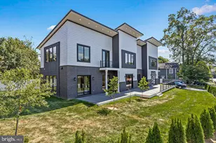 1733 Chain Bridge Rd, McLean, VA 22102 - Photo 4