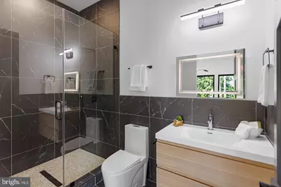 1733 Chain Bridge Road, McLean, VA 22102 - Photo 20