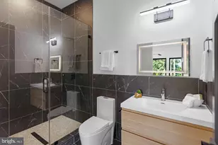 1733 Chain Bridge Rd, McLean, VA 22102 - Photo 20