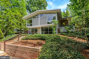 7413 Rebecca Dr, Alexandria, VA 22307 - Photo 2