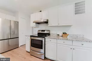 9103 Bramble Pl, Annandale, VA 22003 - Photo 14