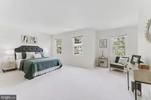 9103 Bramble Pl, Annandale, VA 22003 - Photo 6