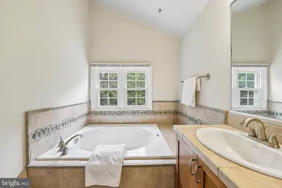 7001 Fieldhurst Court, Alexandria, VA 22315 - Photo 42